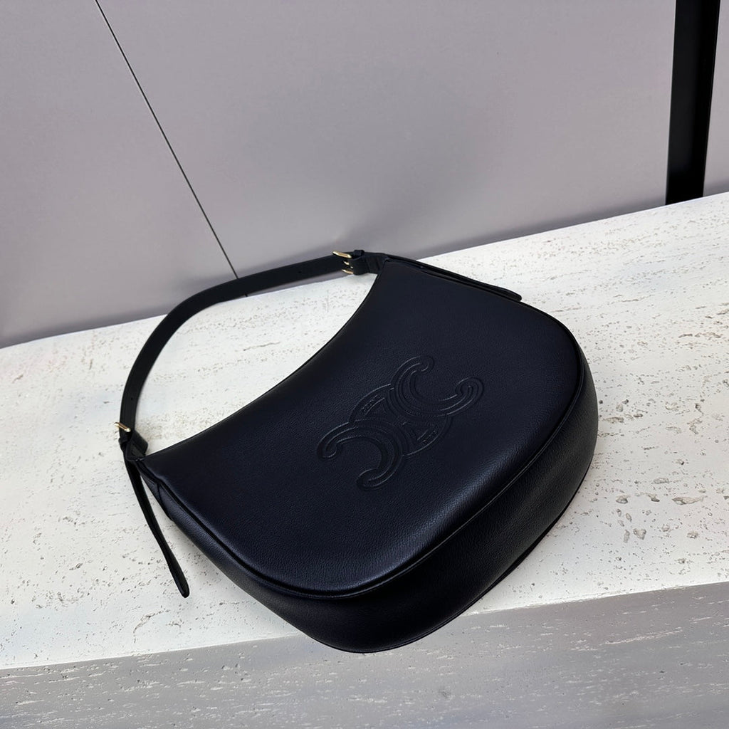 CELINE MEDIUM 30 HELO脧SE BAG CUIR TRIOMPHE IN BLACK SUPPLE CALFSKIN