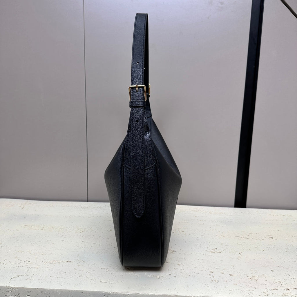 CELINE MEDIUM 30 HELO脧SE BAG CUIR TRIOMPHE IN BLACK SUPPLE CALFSKIN
