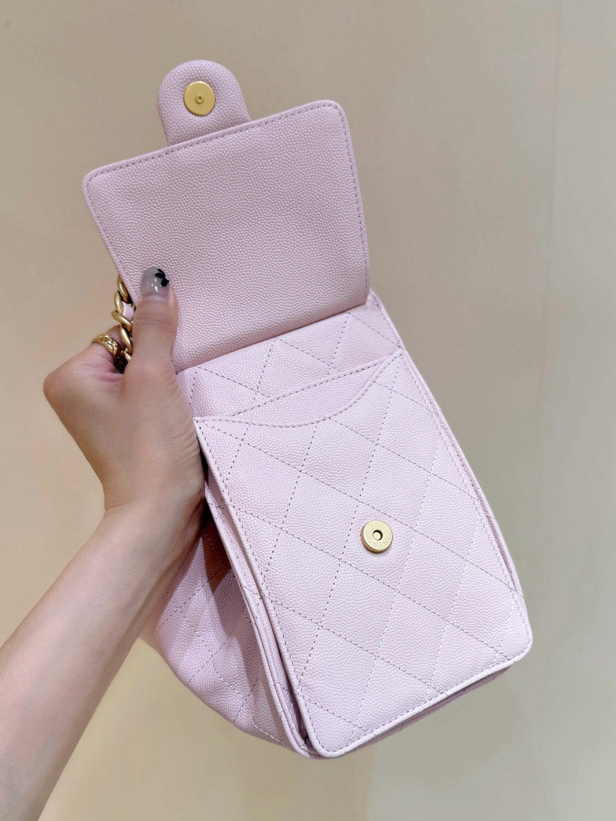 CHANEL 25 MEDIUM HANDBAG IN PASTEL PINK CALFSKIN WITH GOLD HARDWARE
