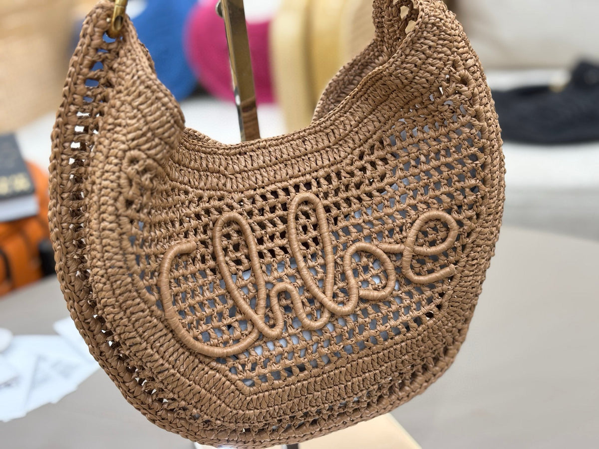 CHLO脡 25S SUMMER BANANA HOBO BAG 36 IN LIGHT BROWN