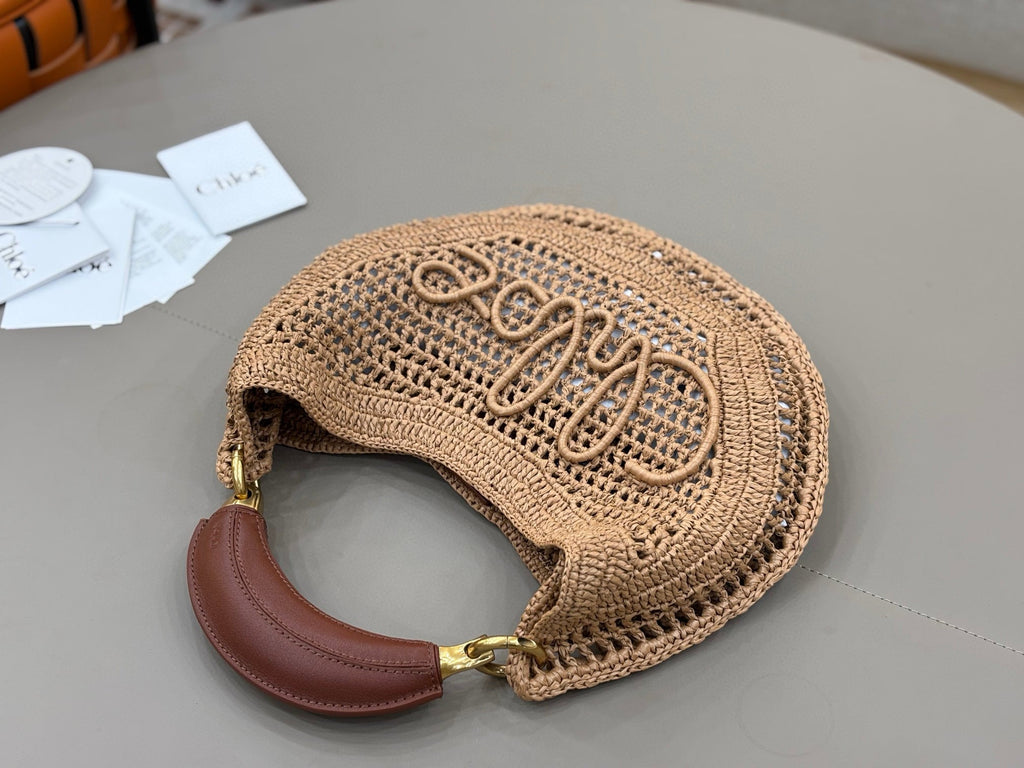 CHLO脡 25S SUMMER BANANA HOBO BAG 36 IN LIGHT BROWN