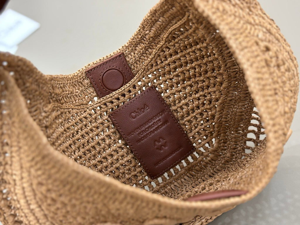 CHLO脡 25S SUMMER BANANA HOBO BAG 36 IN LIGHT BROWN