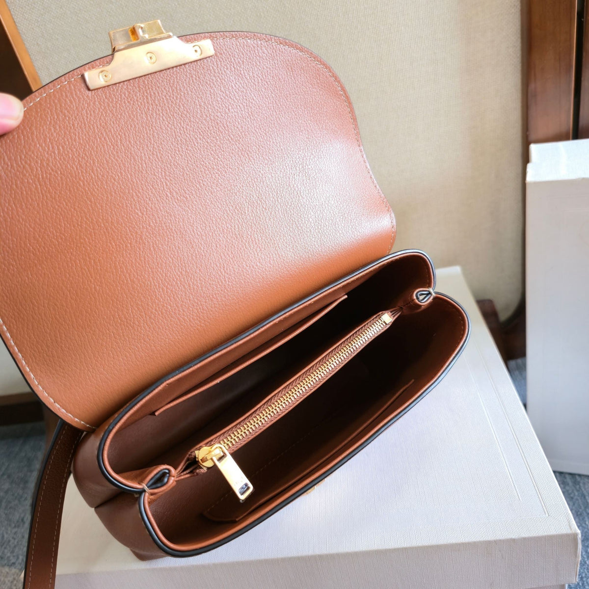 CELINE 25S NINO BAG 20MM IN CARAMEL BROWN GRAINED CALFSKIN GOLD HARDWARE