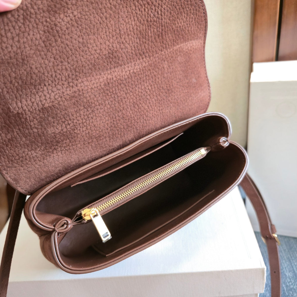 CELINE 25S NINO BAG 20MM IN DARK BROWN GRAINED CALFSKIN GOLD HARDWARE