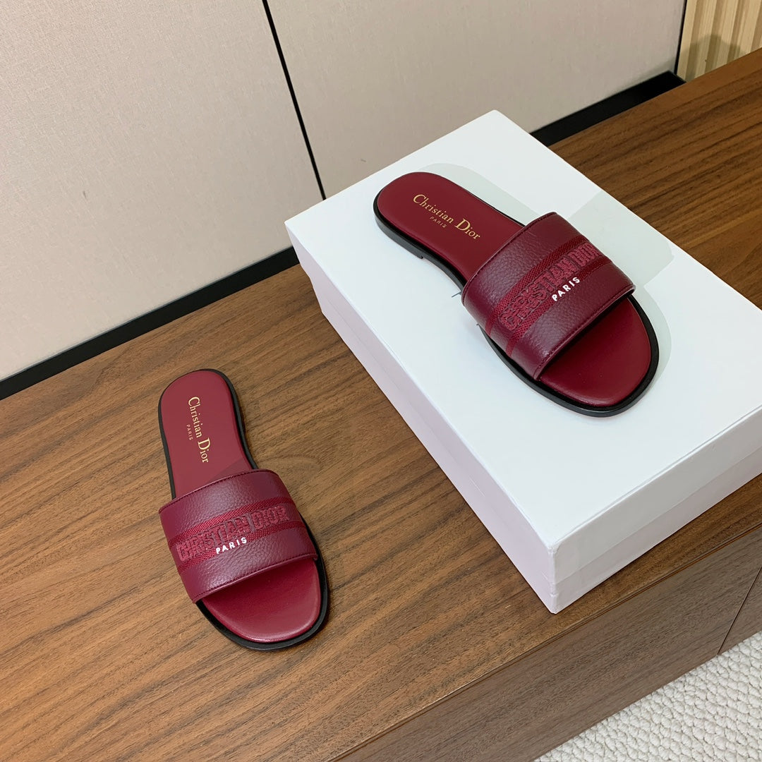 DIOR 25S DWAY SLIDE IN DARK RED CALFSKIN