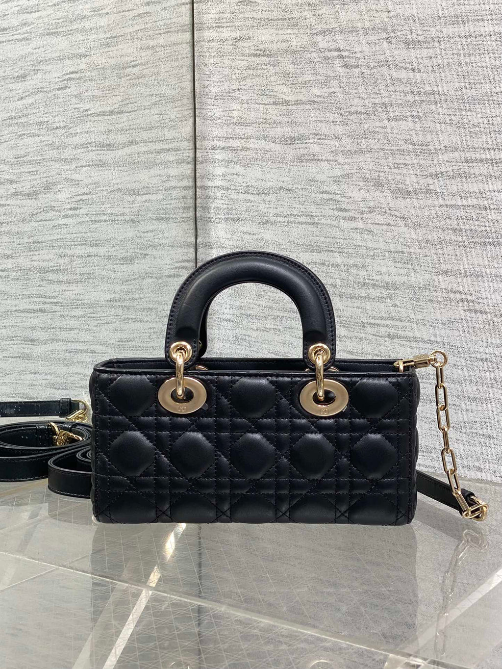DIOR 25S SMALL LADY D鈥慗OY BAG 22 IN BLACK CALFSKIN GOLD HARDWRE