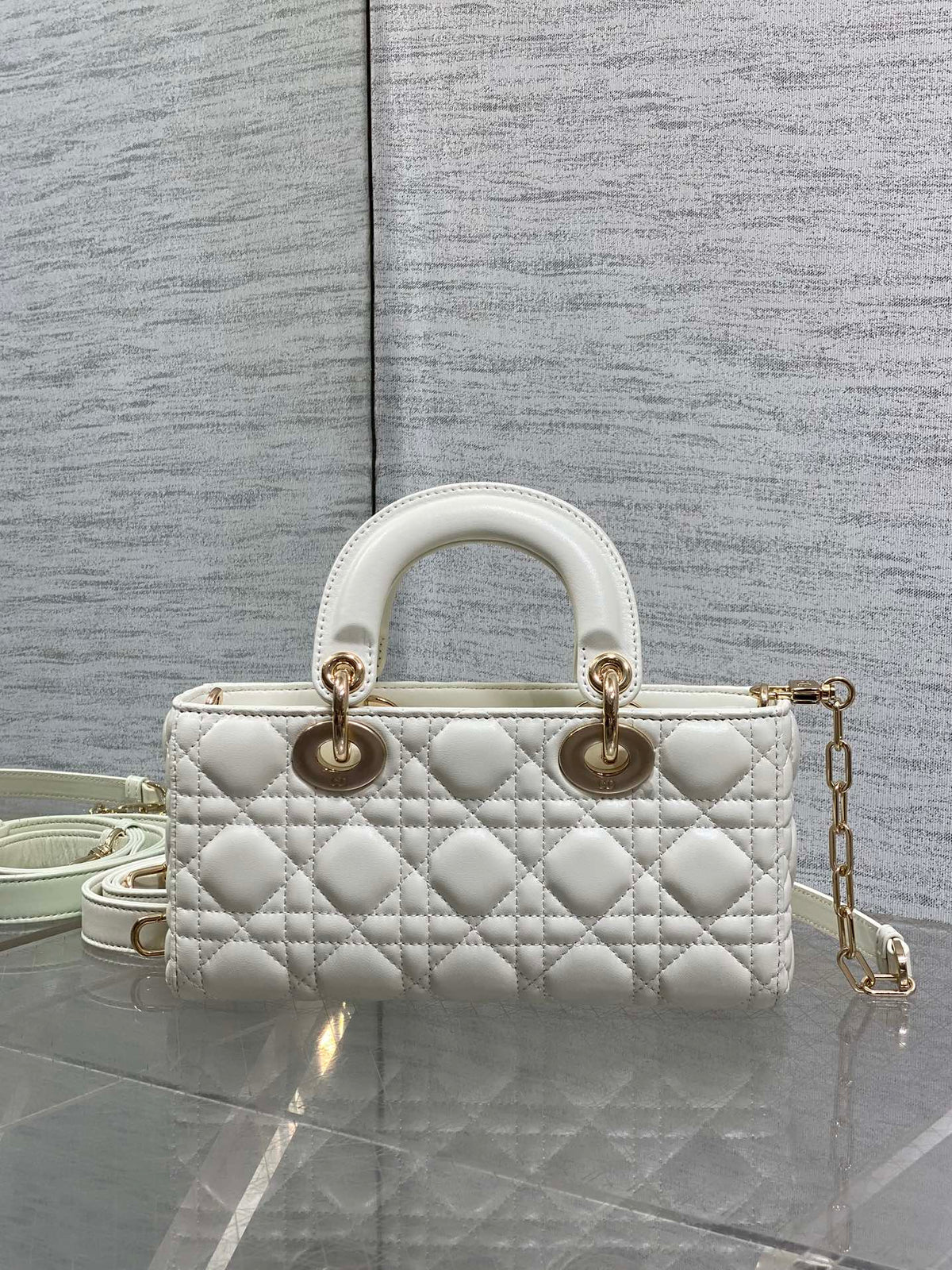 DIOR 25S SMALL LADY D鈥慗OY BAG 22 IN IVORY CALFSKIN GOLD HARDWRE