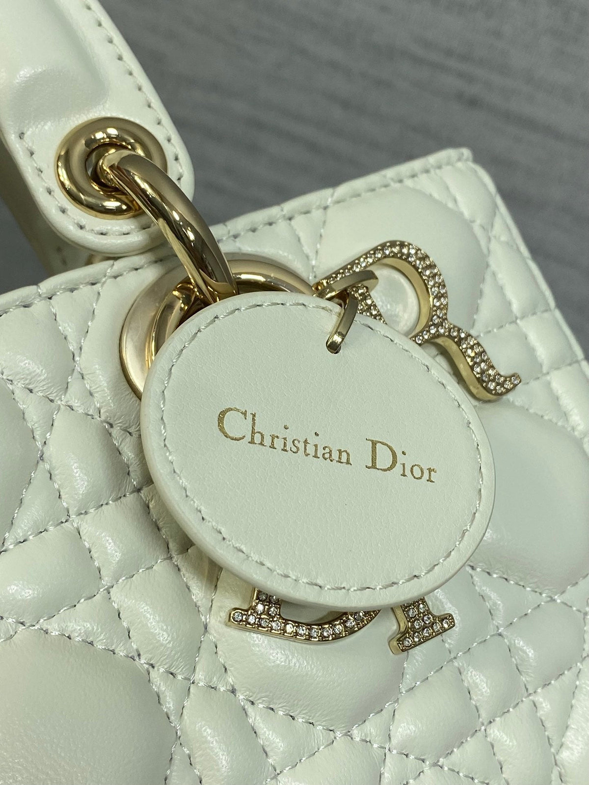 DIOR 25S SMALL LADY D鈥慗OY BAG 22 IN IVORY CALFSKIN GOLD HARDWRE