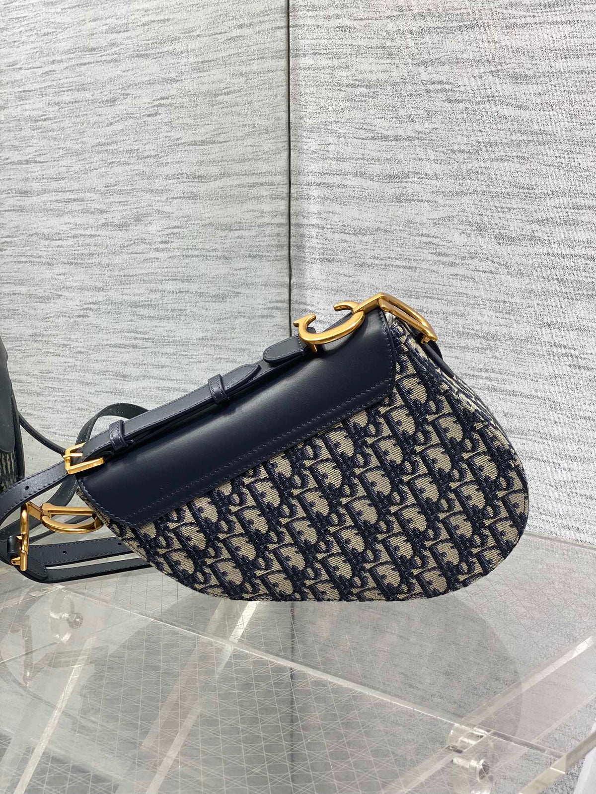 DIOR 25S MEDIUM SOFT SADDLE BAG 25 IN BLUE DIOR OBLIQUE JACQUARD AND SMOOTH CALFSKIN