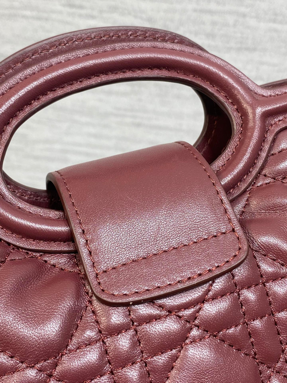 DIOR 25S JOLIE TOP HANDLE MINI BAG 18 IN BURGUNDY CALFSKIN GOLD HARDWARE