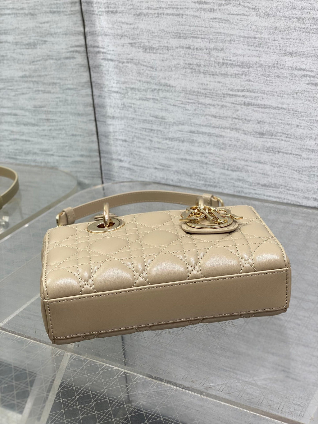 DIOR 25S SMALL LADY D鈥慗OY BAG 19 IN DARK BEIGE CANNAGE CALFSKIN GOLD HARDWRE