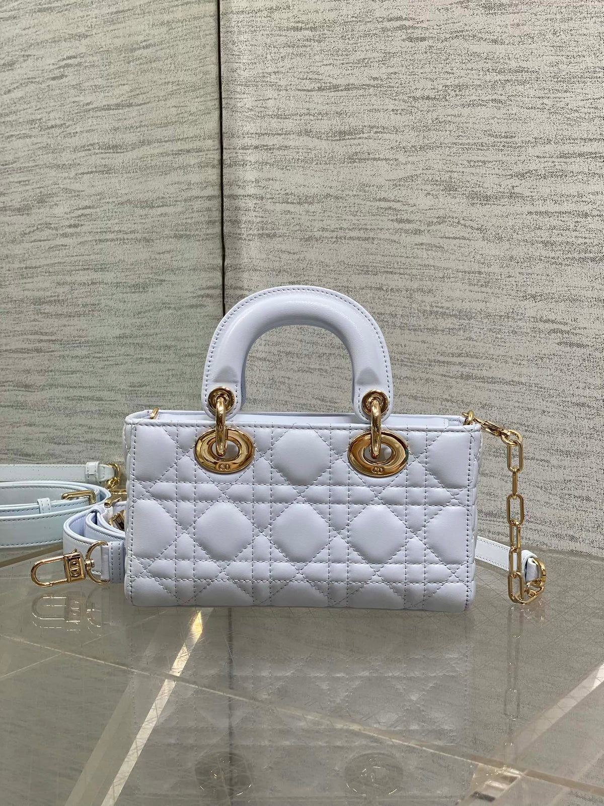 DIOR 25S SMALL LADY D鈥慗OY BAG 19 IN LIGHT BLUE CANNAGE CALFSKIN GOLD HARDWRE
