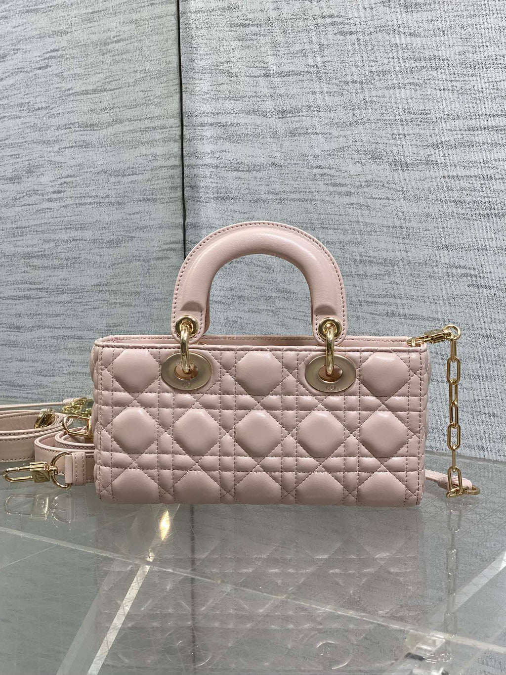 DIOR 25S SMALL LADY D鈥慗OY BAG 22 IN BABY PINK CALFSKIN GOLD HARDWRE
