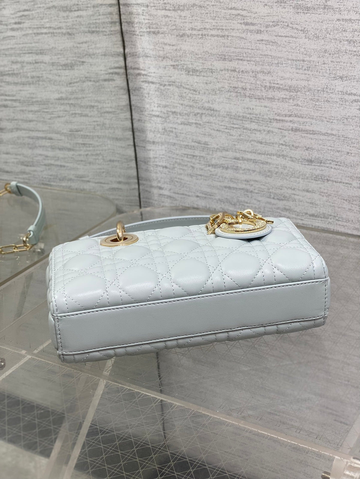 DIOR 25S SMALL LADY D鈥慗OY BAG 22 IN SHIRT BLUE CALFSKIN GOLD HARDWRE