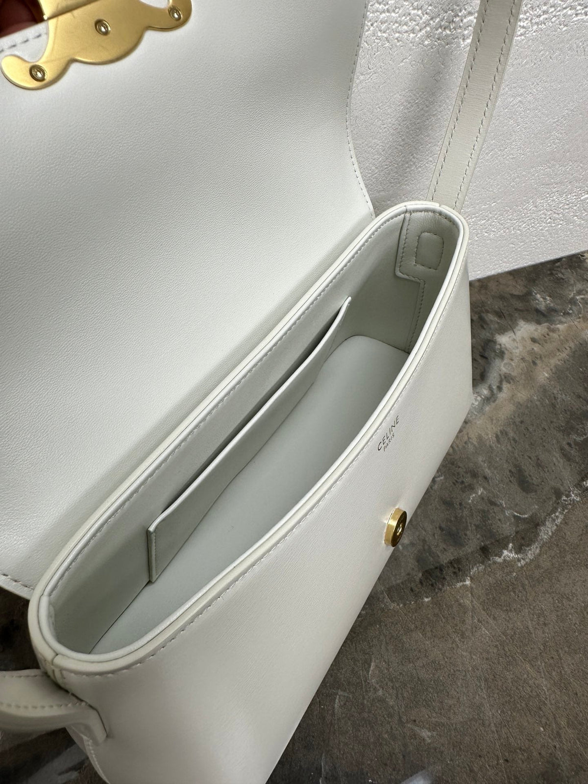 CELINE 25S TRIOMPHE BAG 24 IN WHITE SHINY CALFSKIN