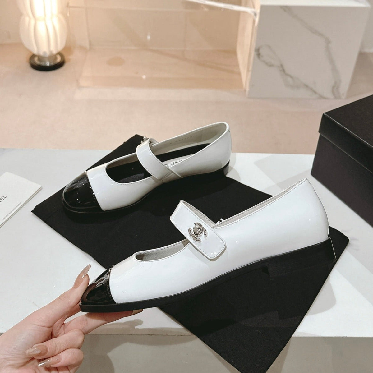 CHANEL mary jane flat white black patent calfskin
