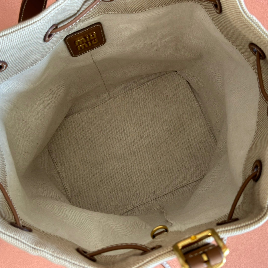 BUCKET BAG 29 BEIGE AND BRANDY IN CANVAS