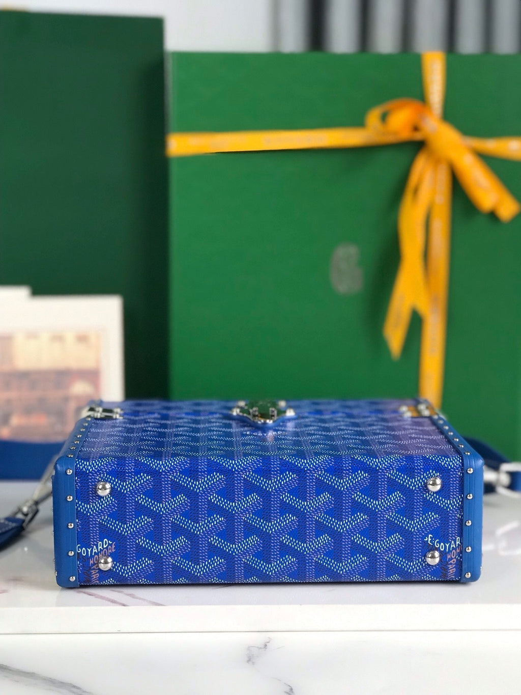 CASSETTE TRUNK BAG 21 IN BLUE GOYARDINE CANVAS & CLAMECY COWHIDE