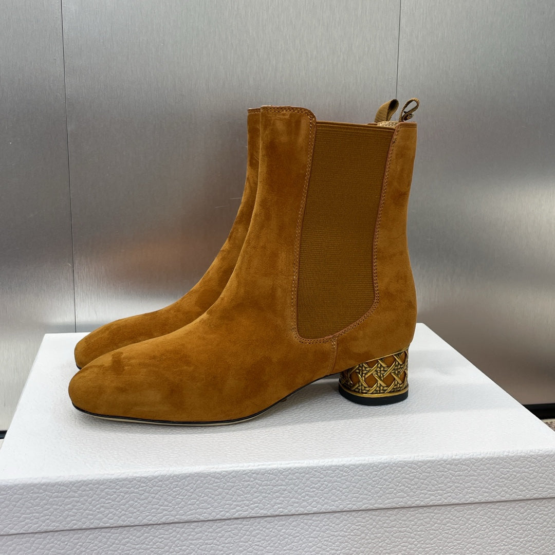 DIOR 25S ANKLE BOOT IN SADDLE BROWN SUEDE