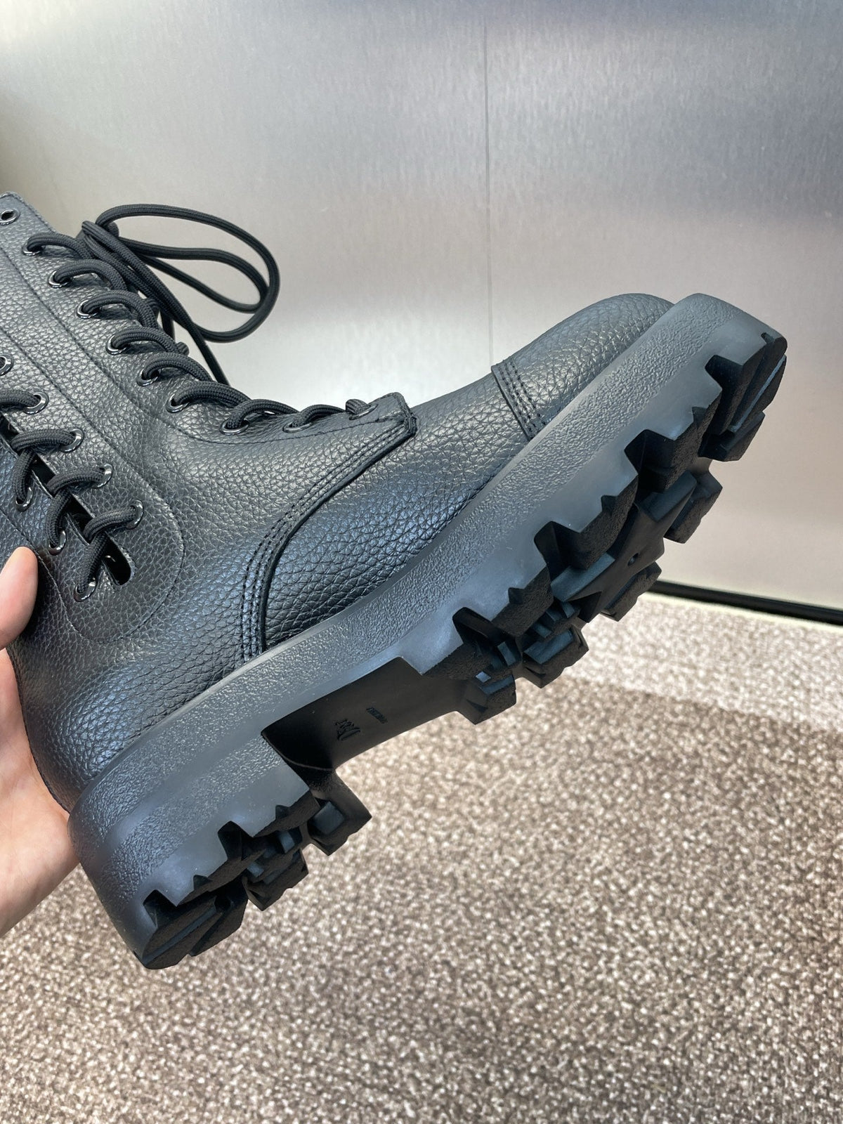 DIOR 25S D-ROAD ANKLE BOOT 45MM IN BLACK GRAINED CALFSKIN